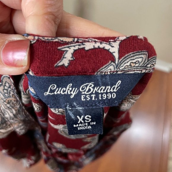 Lucky Brand Floral Damask Burgundy Wine V Neck 3/4 Sleeve Lightweight Blouse XS - Picture 6 of 10